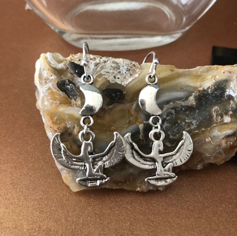 Sterling silver 925 egyptian goddess isis moon